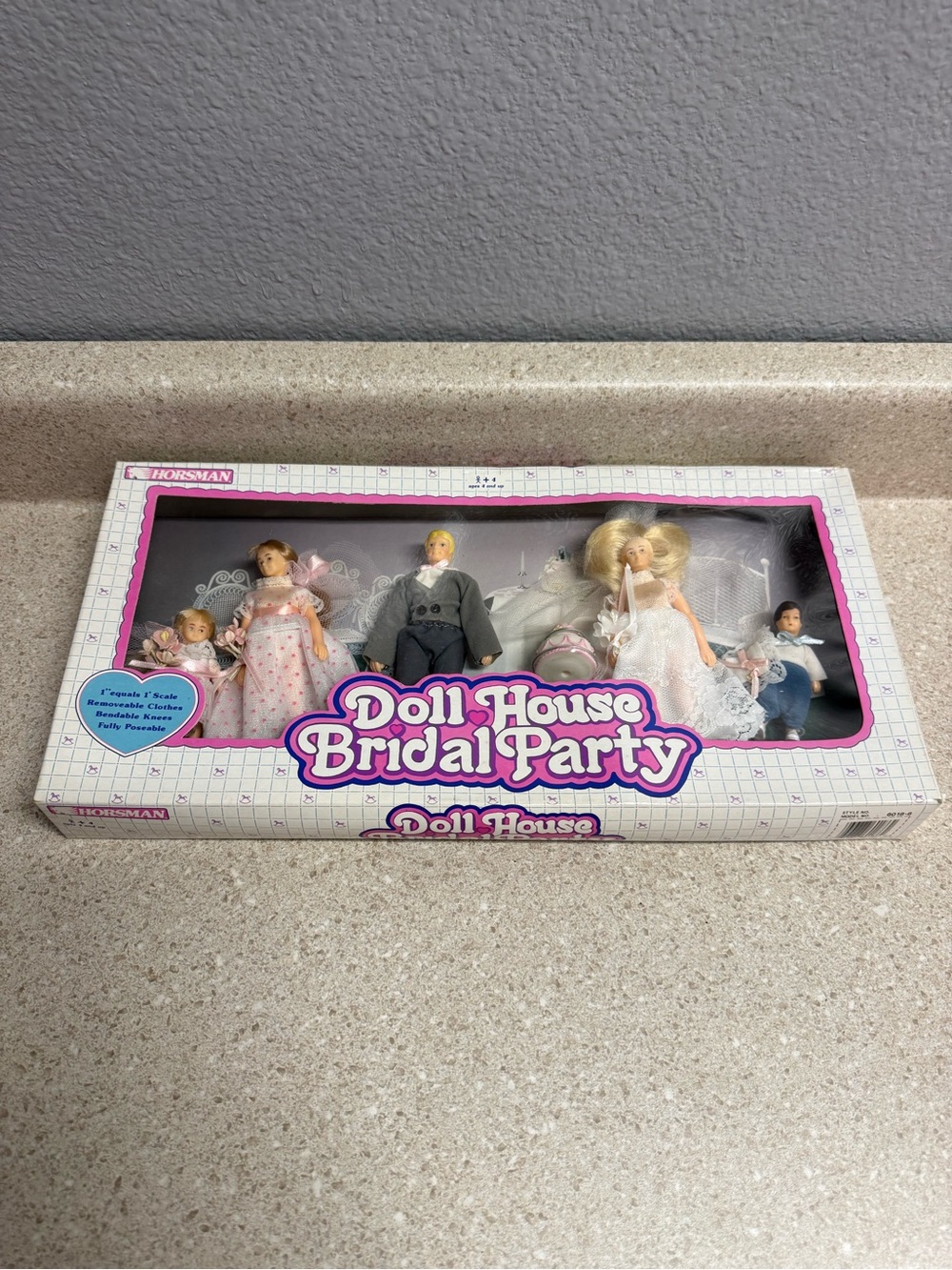 1992 Horsemen Vintage Doll House Bridal Party Playset - White and Pink Sealed
